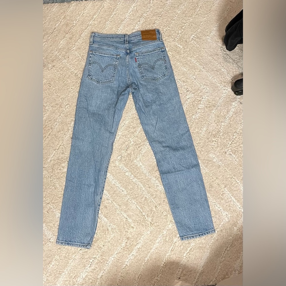 Women’s Levi’s wedgie jeans
